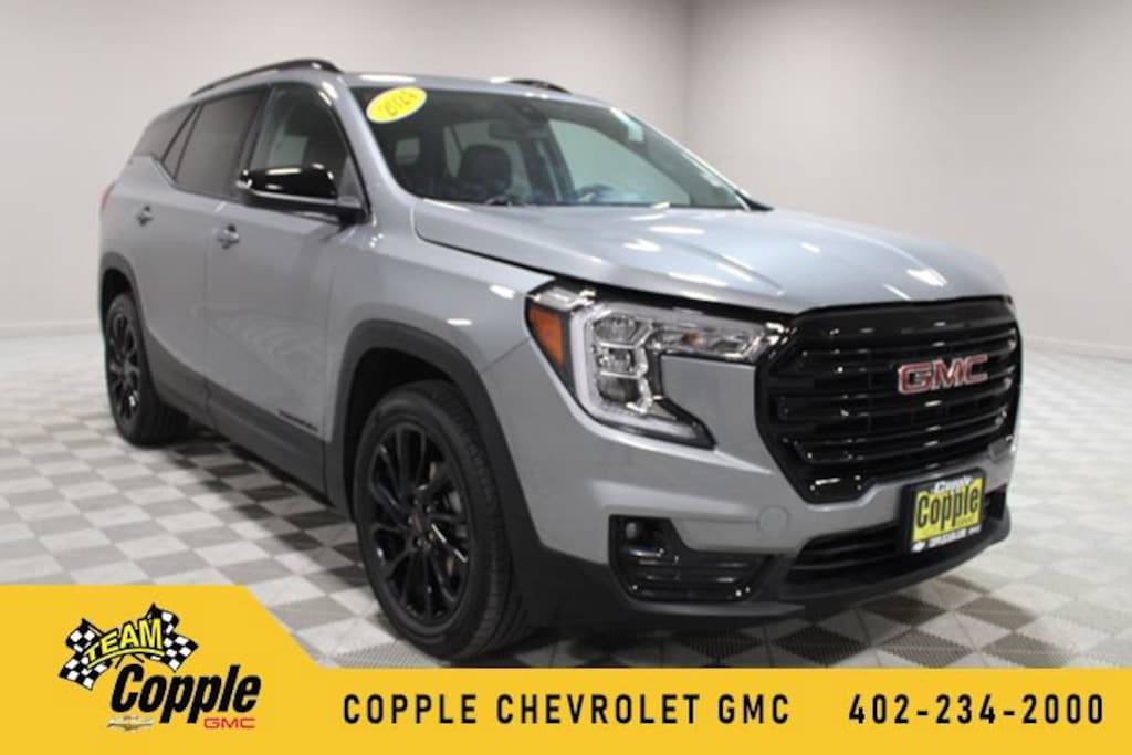 Used 2024 GMC Terrain SLT SUV