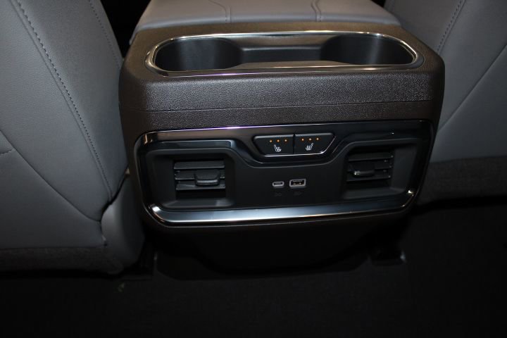 2025 GMC Sierra 2500HD SLT - Photo 48
