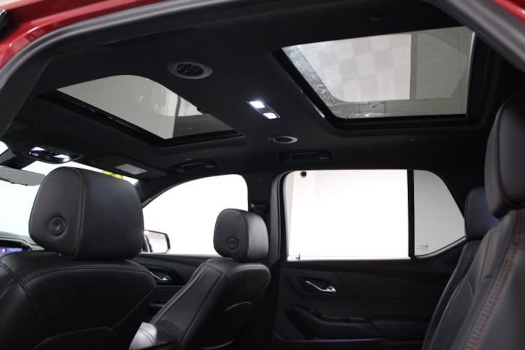 Used 2023 Chevrolet Traverse RS SUV