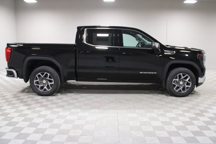 2026 GMC Sierra 1500 SLE - Photo 12