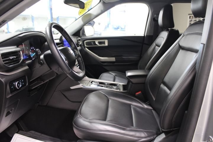 2023 Ford Explorer XLT - Photo 19