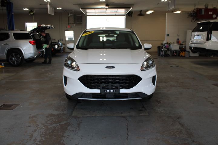 2020 Ford Escape SE photo 3