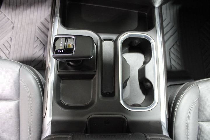 2025 Chevrolet Silverado 1500 LTZ - Photo 37