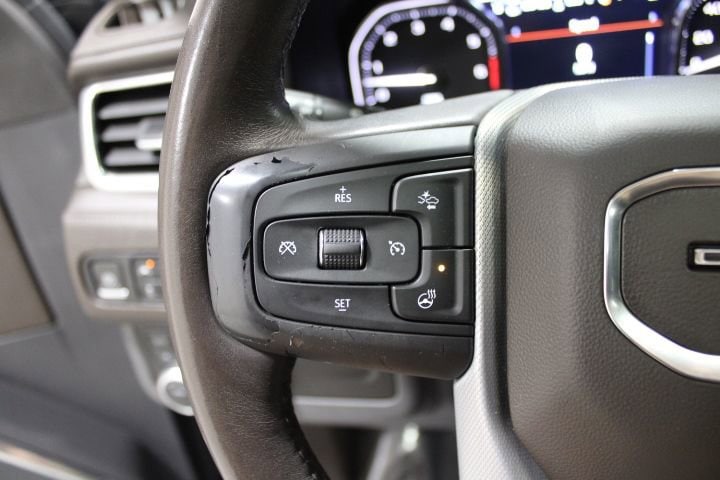 2021 GMC Yukon Denali - Photo 38