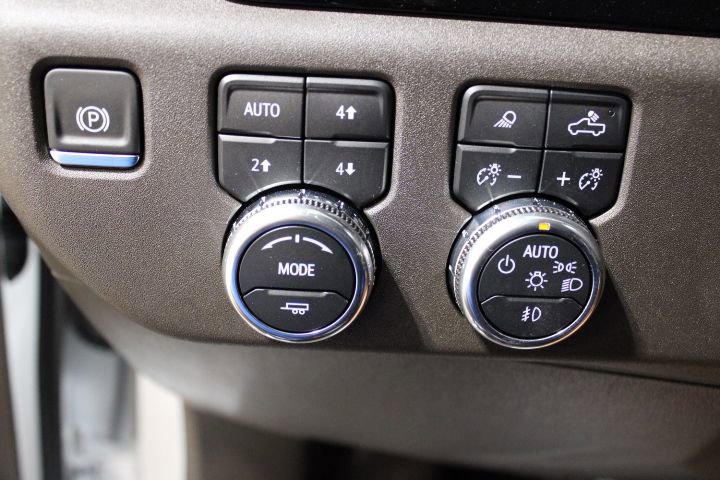 2025 GMC Sierra 2500HD SLT - Photo 18