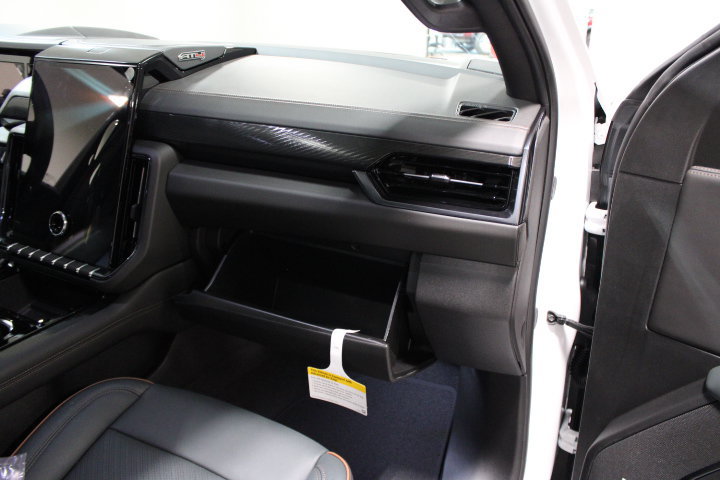 2026 GMC Yukon XL AT4 - Photo 29