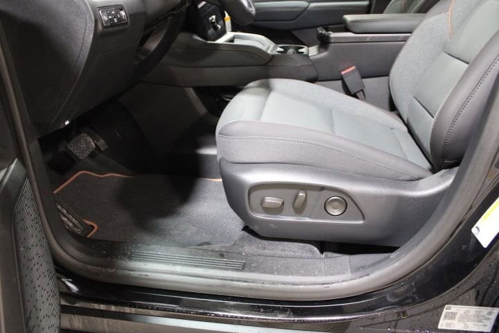 2026 GMC Terrain AT4 - Photo 18