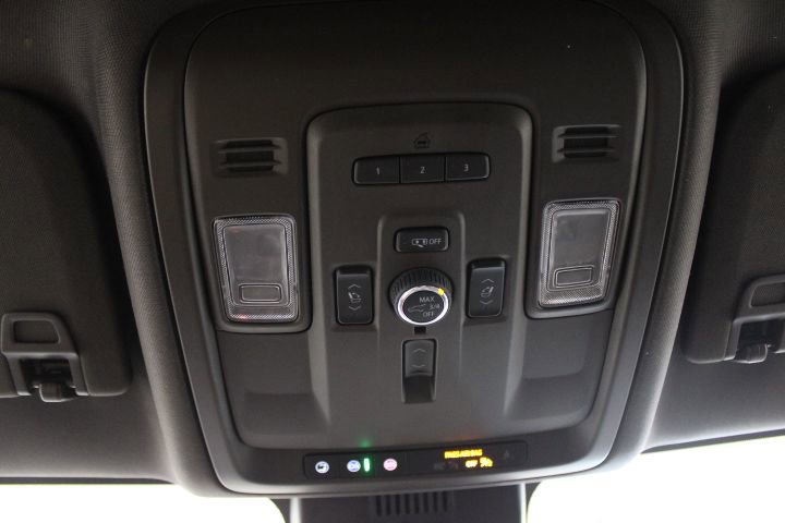 2023 GMC Yukon Denali - Photo 40