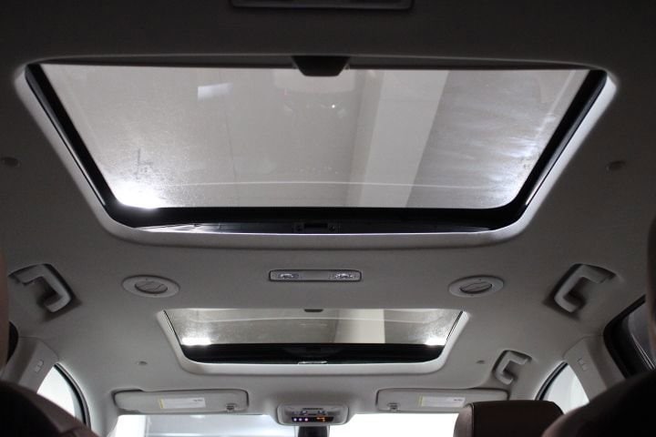 Used 2018 Chevrolet Traverse High Country with VIN 1GNEVKKW4JJ105048 for sale in Louisville, NE