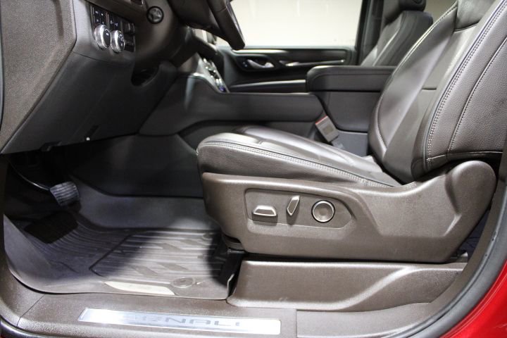 2024 GMC Yukon XL Denali - Photo 22