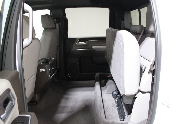2025 GMC Sierra 2500HD SLT - Photo 25