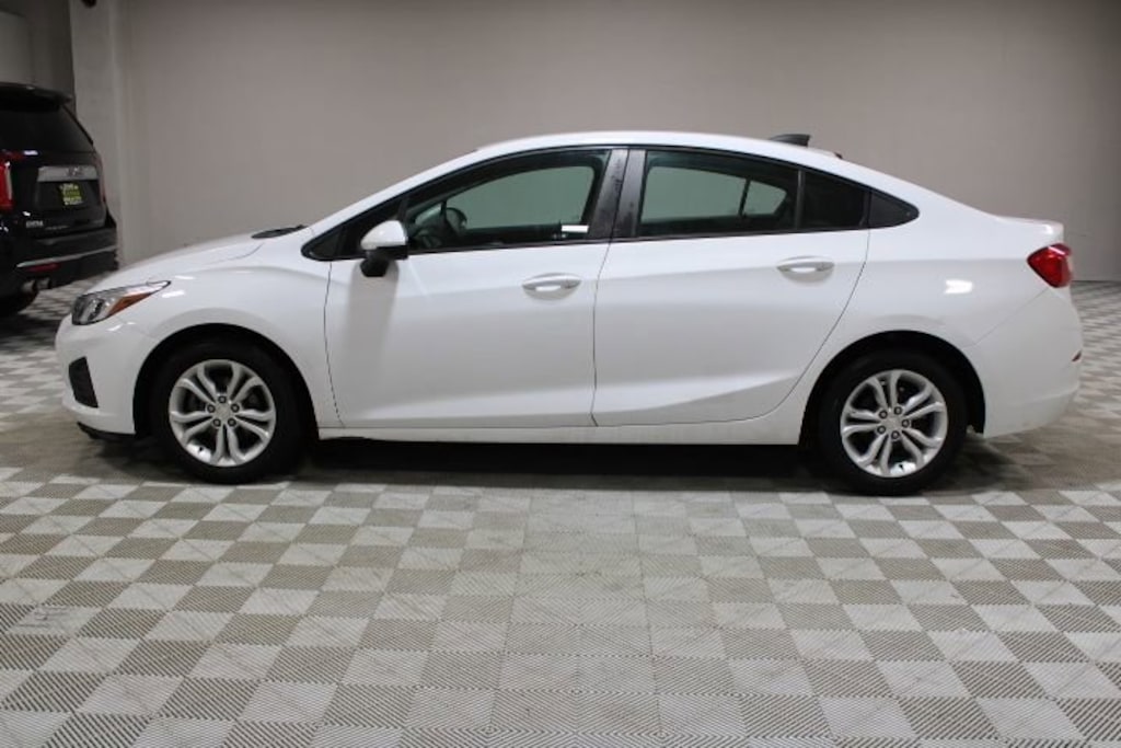 Used 2019 Chevrolet Cruze LS Car