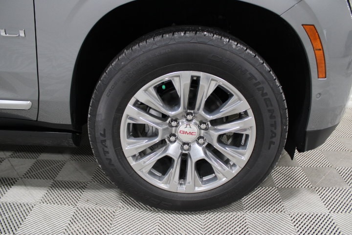 2027 GMC Yukon Denali - Photo 48