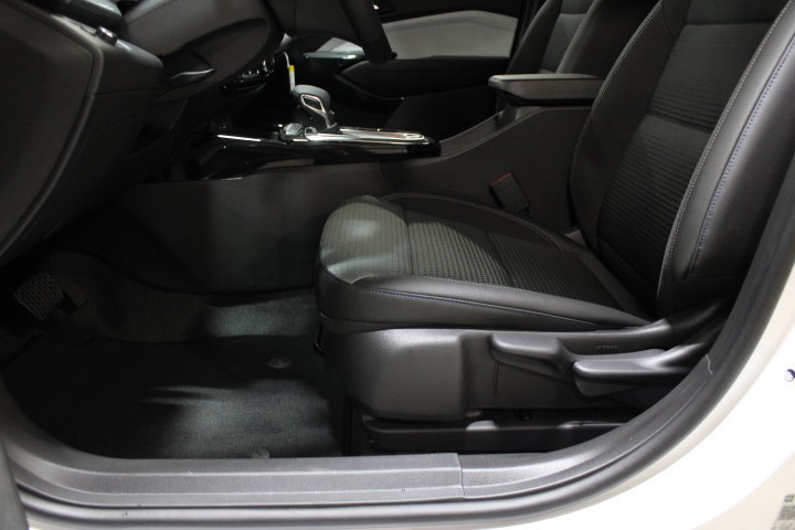 2026 Chevrolet Trax LT - Photo 19