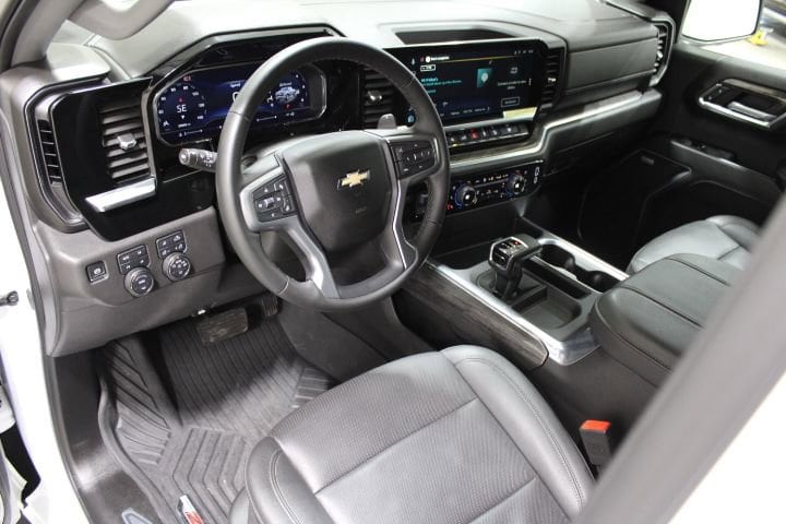 2025 Chevrolet Silverado 1500 LTZ - Photo 49