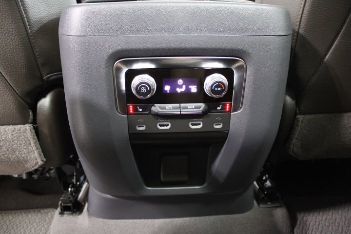 2021 GMC Yukon Denali - Photo 25