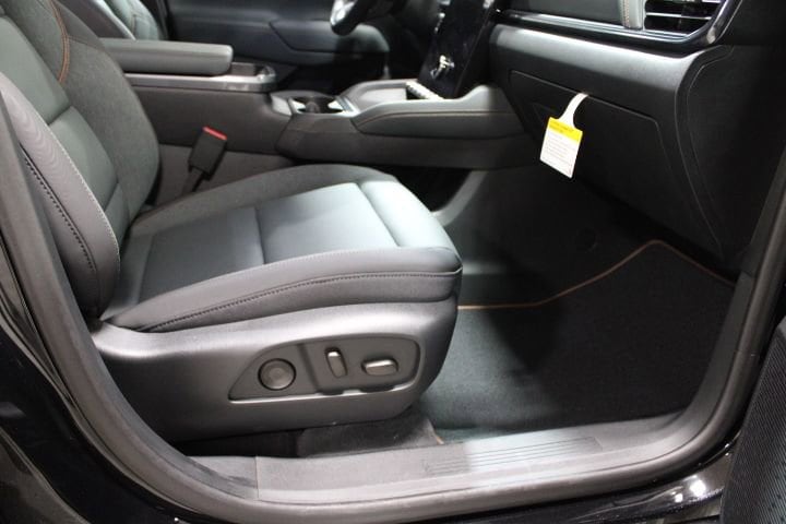 2026 GMC Terrain AT4 - Photo 24
