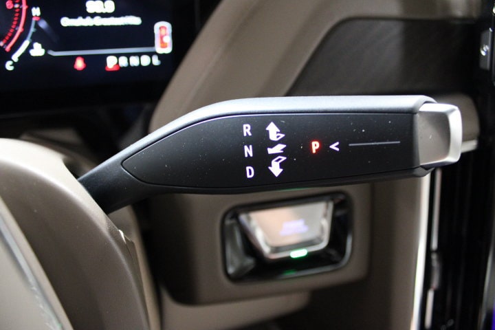 2027 GMC Yukon Denali - Photo 41