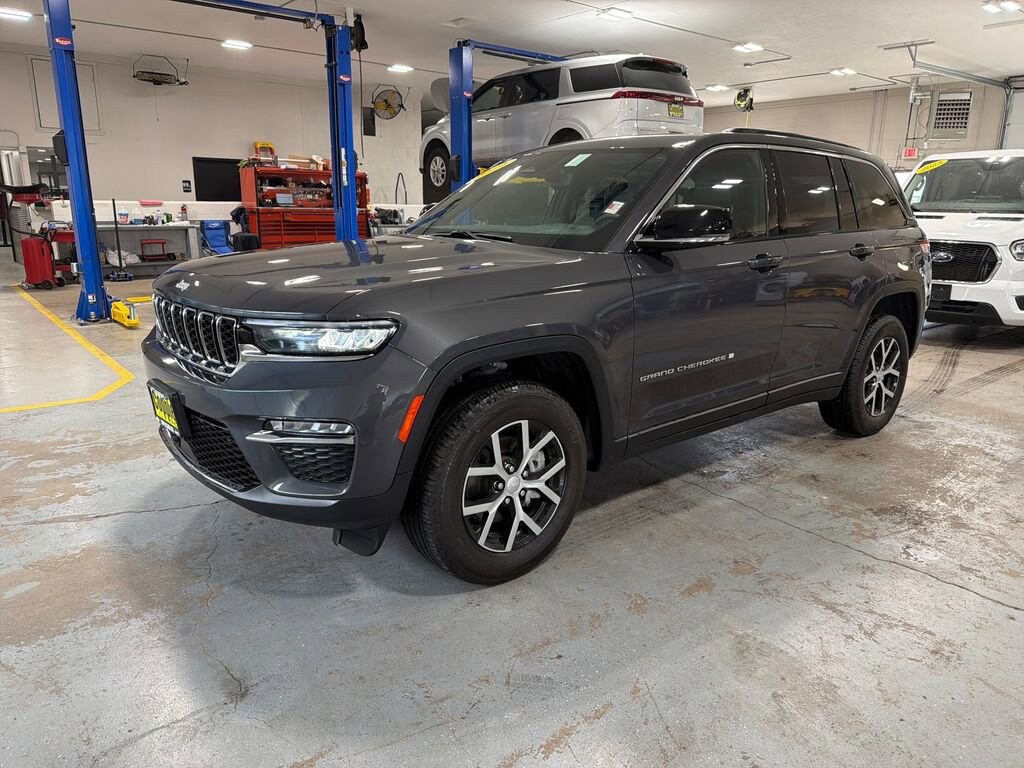 Used 2024 Jeep Grand Cherokee Limited