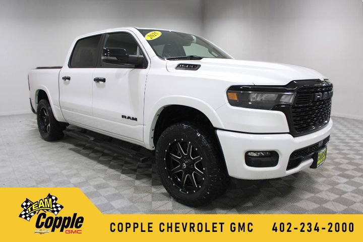 2025 RAM 1500 Big Horn/Lone Star 4x4 Crew Cab 5'7's photo