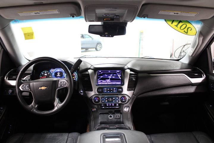 2017 Chevrolet Tahoe LT photo 2