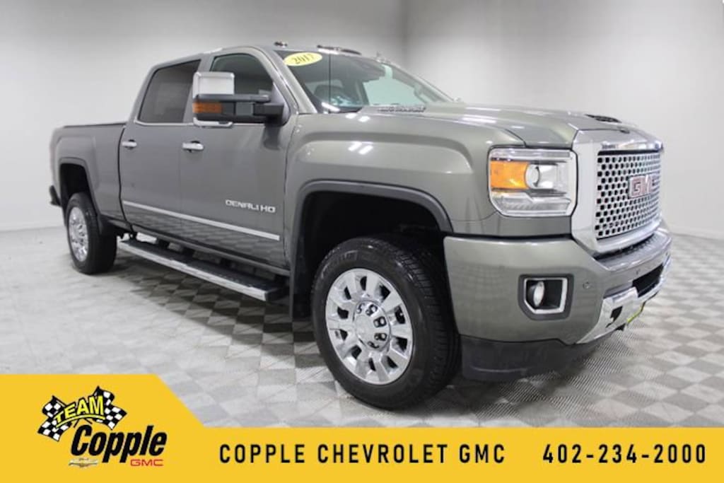 Used 2017 GMC Sierra 2500 HD Denali Truck
