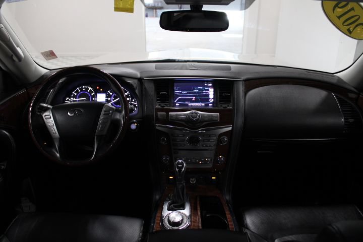 JN8AZ2NE4K9227673