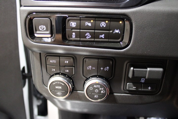 2026 GMC Yukon XL AT4 - Photo 40