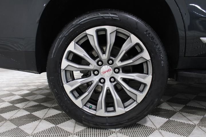 2021 GMC Yukon Denali - Photo 46