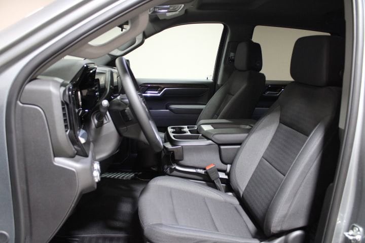2026 GMC Sierra 1500 SLE - Photo 18