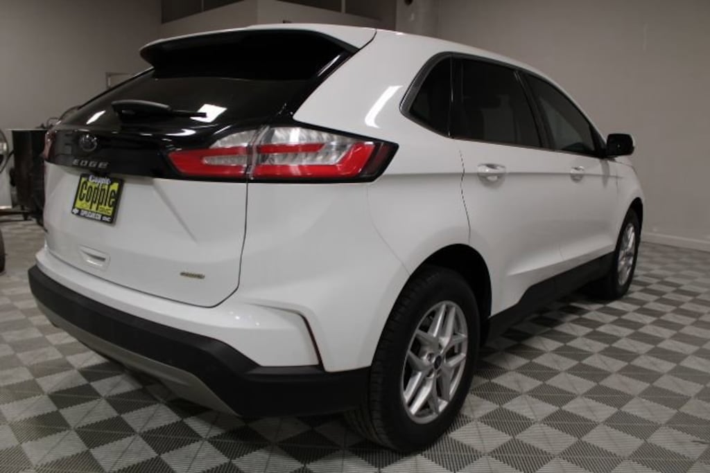 Used 2022 Ford Edge SEL