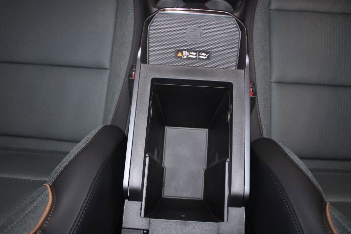 2026 GMC Terrain AT4 - Photo 30