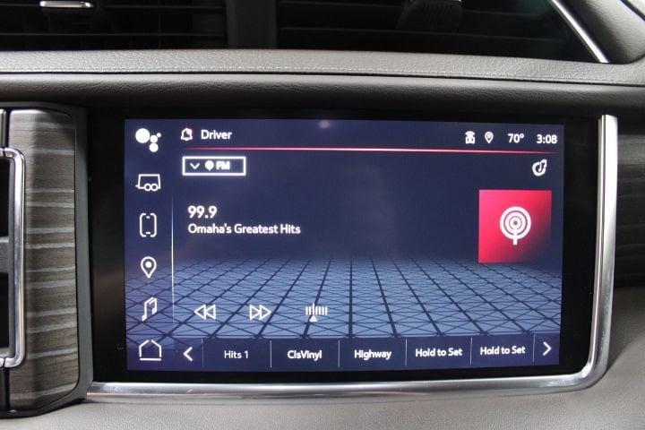 2023 GMC Yukon Denali - Photo 48