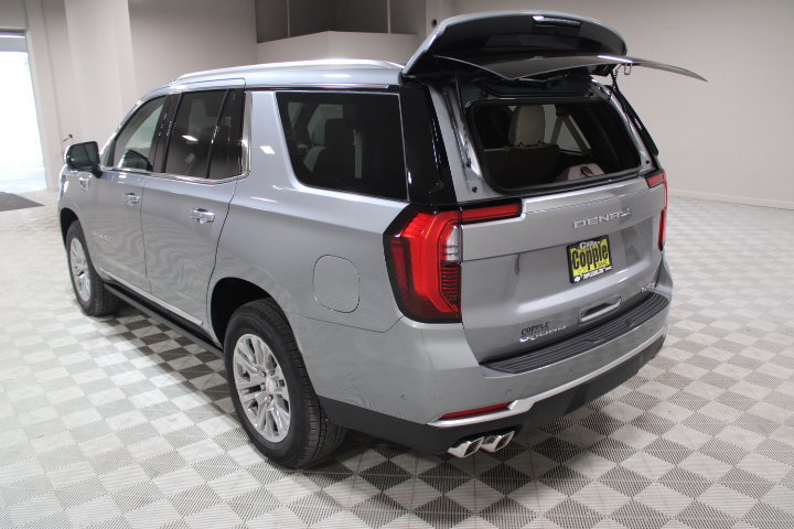 2027 GMC Yukon Denali - Photo 14