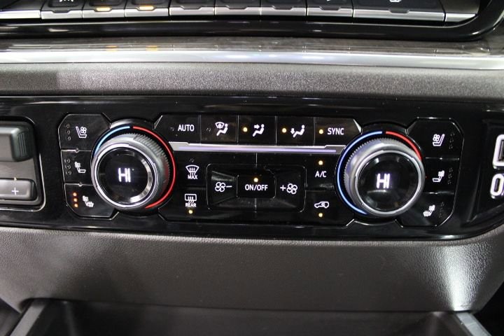 2025 Chevrolet Silverado 1500 LTZ - Photo 38
