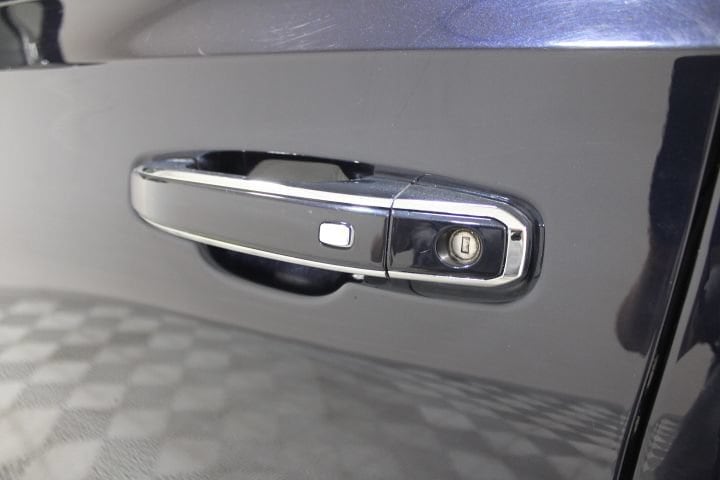 2023 GMC Yukon Denali - Photo 14