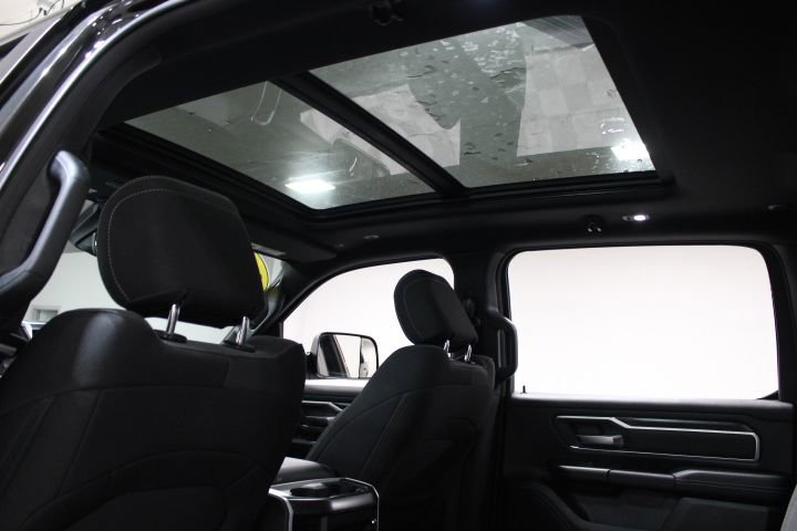 2022 Ram 1500 Big Horn photo 3