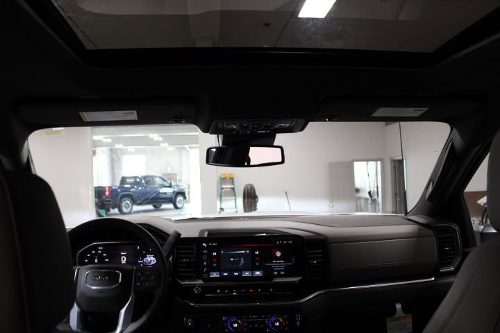 2025 GMC Sierra 2500HD SLT - Photo 47