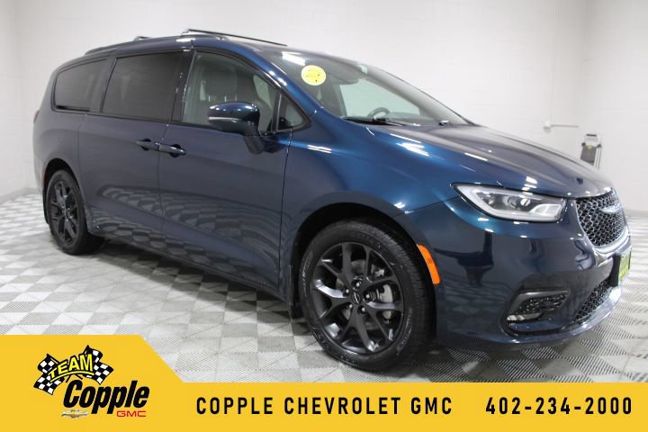 Blue 2021 Chrysler Pacifica Minivan All-Wheel Drive Automatic
