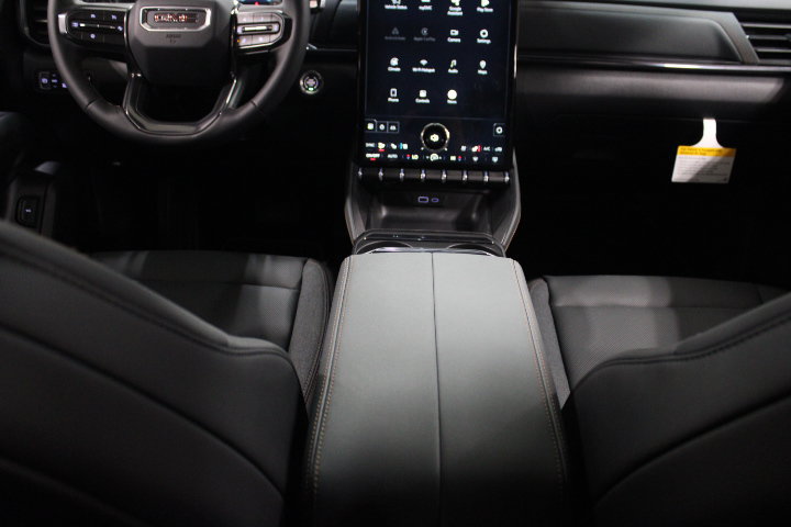 2026 GMC Terrain AT4 - Photo 29
