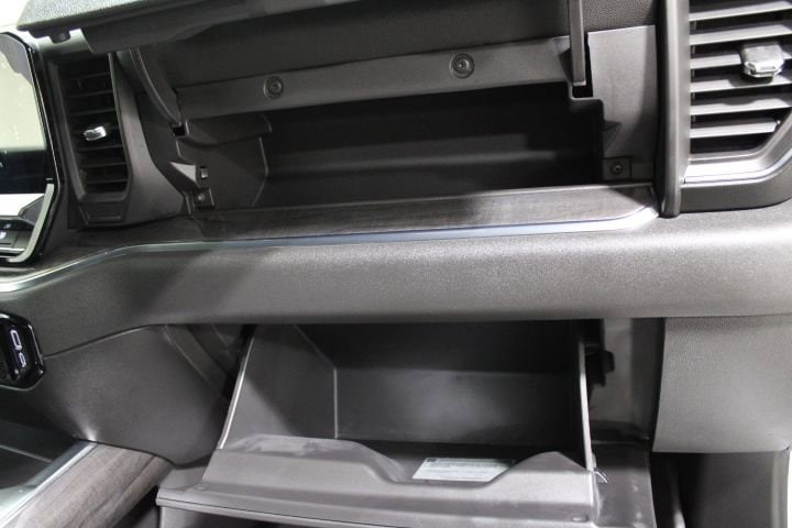 2025 Chevrolet Silverado 1500 LTZ - Photo 29