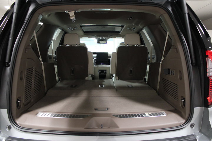2027 GMC Yukon Denali - Photo 16