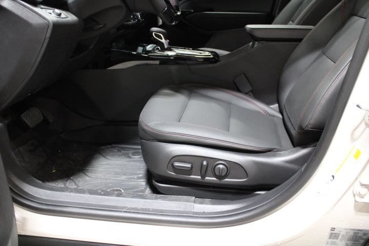2026 Chevrolet Trax RS - Photo 19