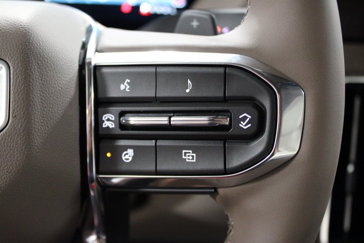 2027 GMC Yukon Denali - Photo 39
