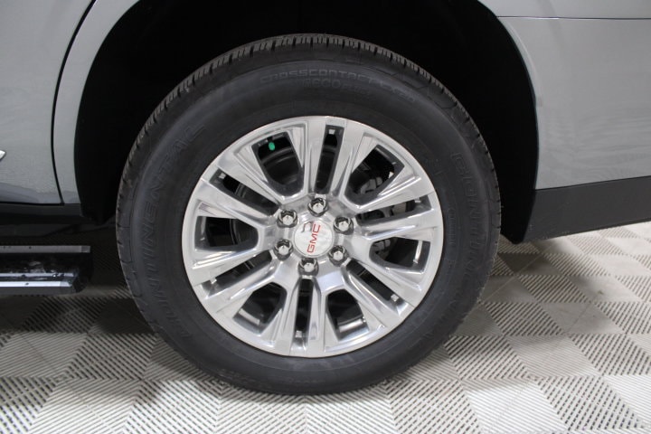 2027 GMC Yukon Denali - Photo 46