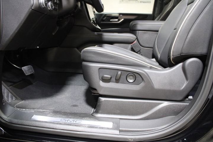 2026 GMC Yukon XL Elevation - Photo 23