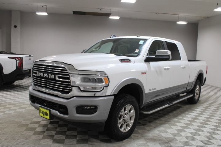 2022 Ram 3500 Laramie photo 3
