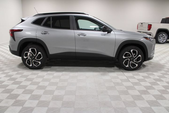2026 Chevrolet Trax RS - Photo 12
