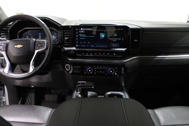 2025 Chevrolet Silverado 1500 LTZ - Photo 32