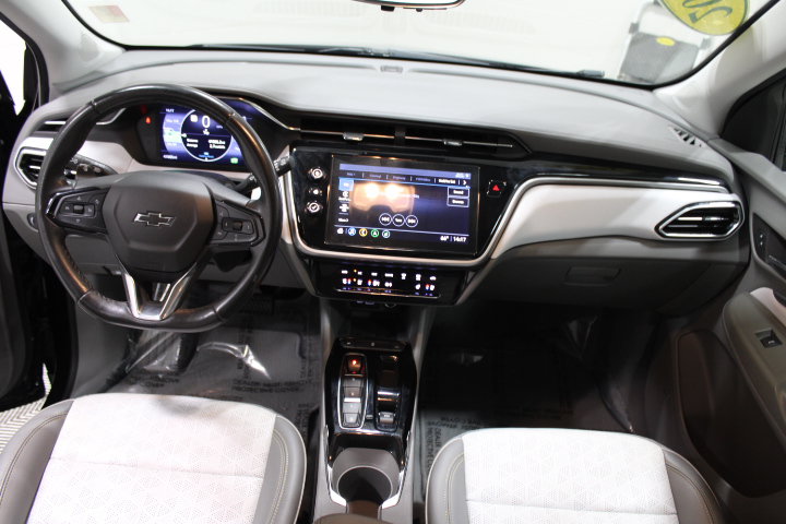 Used 2022 Chevrolet Bolt EUV Premier with VIN 1G1FZ6S07N4124078 for sale in Louisville, NE